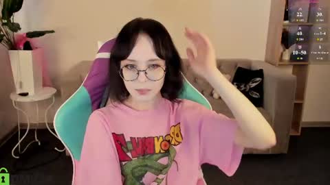 Lili online show from 07-29-26, 11:19