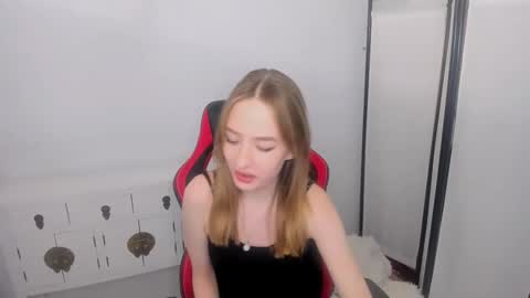 LiliaDesire online show from 01-28-25, 04:08