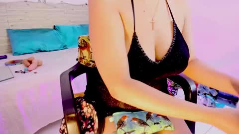 Lilah Sweet online show from 09-09-25, 12:15