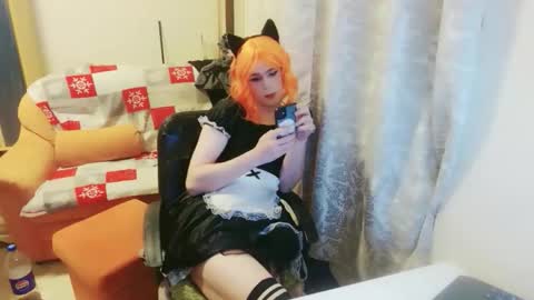 Snapshot of lilah_ts chatting on 10-16-25, 11:44 lilah_ts online show from 10-16-25, 11:44
