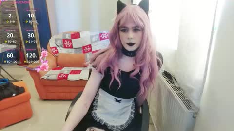 Snapshot of lilah_ts chatting on 10-20-25, 12:16 lilah_ts online show from 10-20-25, 12:16
