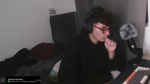 Snapshot of lilankore chatting on 01-11-25, 04:27 Yeh online show from 01-11-25, 04:27