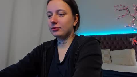 Snapshot of lilavame chatting on 10-06-25, 07:11 LilaVame online show from 10-06-25, 07:11