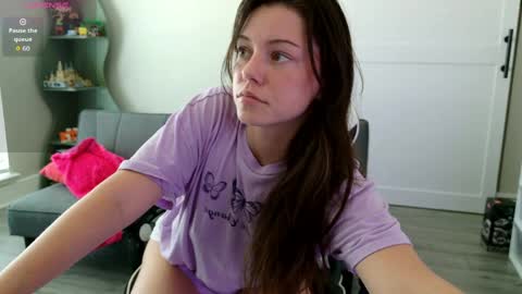 Snapshot of lilbbyily1 chatting on 05-20-26, 06:25 Libby online show from 05-20-26, 06:25