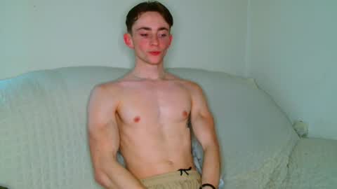 Snapshot of lilbearxxxx chatting on 02-14-26, 02:25 lilbearxxxx online show from 02-14-26, 02:25