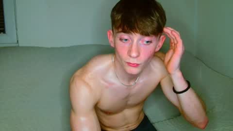 Snapshot of lilbearxxxx chatting on 03-11-26, 11:44 lilbearxxxx online show from 03-11-26, 11:44