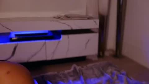 Rebecca online show from 09-17-25, 04:47