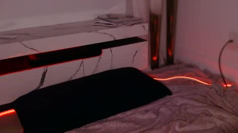 Rebecca online show from 10-02-25, 04:30