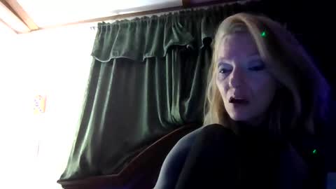 lilbit4u online show from 12-16-24, 04:02