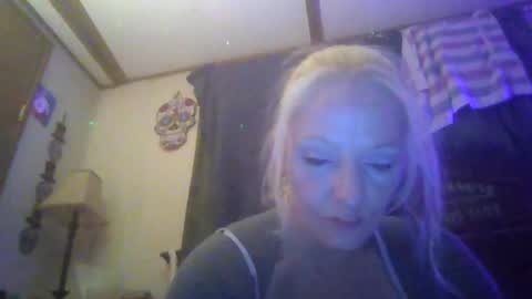 lilbit4u online show from 02-17-25, 12:21