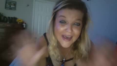 lilblonde412 online show from 09-24-25, 03:04