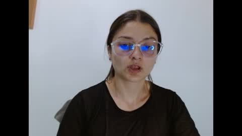 Snapshot of lilcoralinne_0 chatting on 05-27-26, 01:57 Valeri Villalobos IG villa lobosvaleri online show from 05-27-26, 01:57