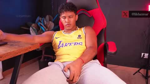 Snapshot of lildantear chatting on 01-17-26, 11:37 Dante online show from 01-17-26, 11:37