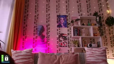 Alina online show from 04-16-26, 04:35