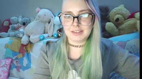 Snapshot of lilemmy1999 chatting on 02-23-26, 11:24 emily ryanson online show from 02-23-26, 11:24