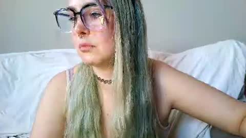 Snapshot of lilemmy1999 chatting on 02-27-26, 09:04 emily ryanson online show from 02-27-26, 09:04