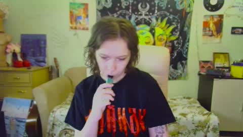 Snapshot of lileyfoxxx chatting on 02-28-25, 02:42 Lil online show from 02-28-25, 02:42