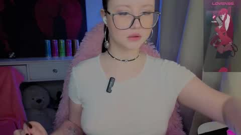 Nika and Lori online show from 11-15-25, 11:40