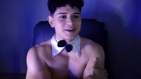 Snapshot of lilhotnando chatting on 10-14-25, 04:13 Fernando online show from 10-14-25, 04:13