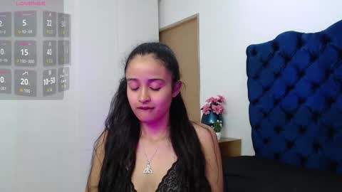 Snapshot of lili666_ chatting on 11-02-25, 03:42 Lili online show from 11-02-25, 03:42