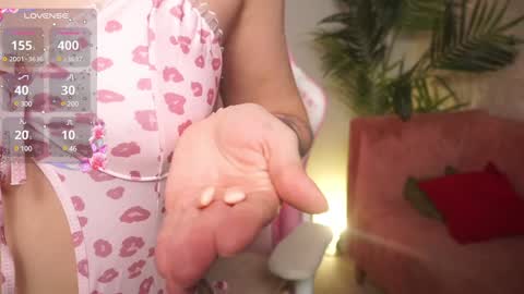 Snapshot of lili_01 chatting on 12-02-24, 11:56 Lili online show from 12-02-24, 11:56