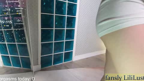 Snapshot of lili_01 chatting on 02-02-25, 02:45 Lili online show from 02-02-25, 02:45