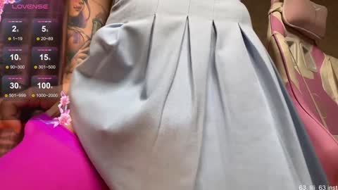 Snapshot of lili_01 chatting on 11-13-25, 02:38 Lili online show from 11-13-25, 02:38