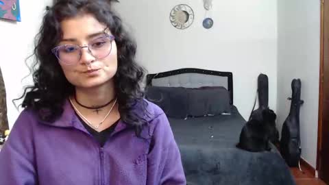 lili_clan online show from 09-17-25, 02:13