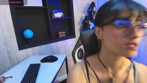 lili_clan online show from 10-20-25, 03:12