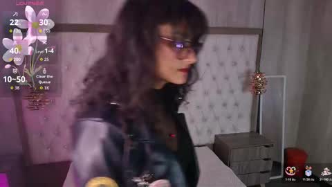 lili_clan online show from 10-24-25, 03:19