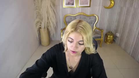 Lili online show from 03-06-25, 06:08