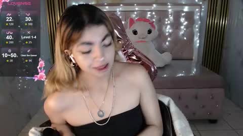 Lili online show from 09-21-25, 03:30