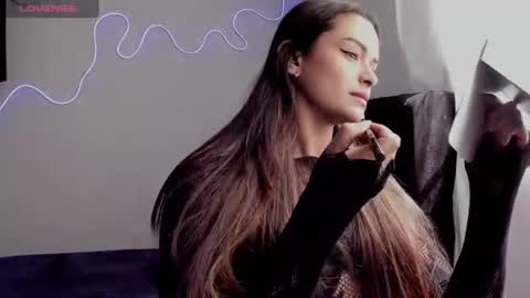 lili_evanss online show from 06-20-26, 03:37