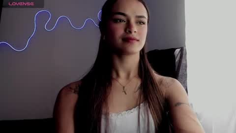 lili_evanss online show from 06-23-26, 04:05
