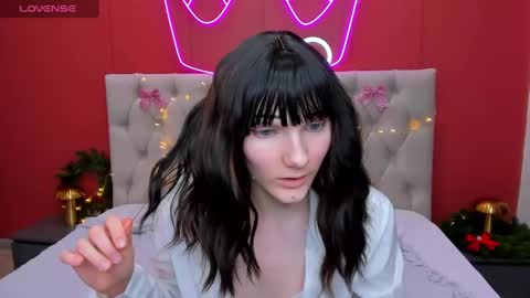 Lilli  follow me kiss online show from 01-05-25, 03:13