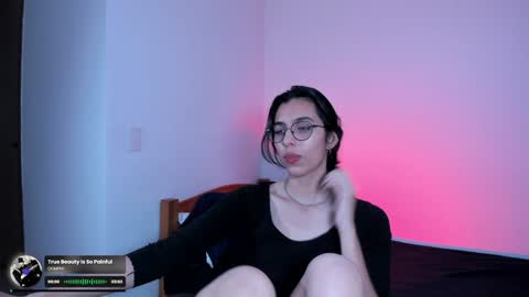 Lili online show from 01-12-25, 08:57