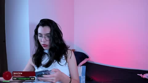 Lili online show from 01-19-25, 04:22