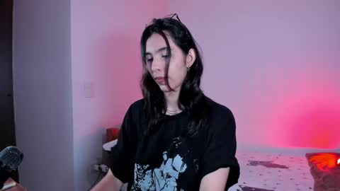 Lili online show from 03-02-25, 07:43