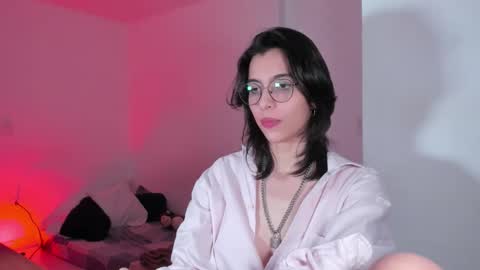 Lili online show from 09-26-25, 05:00