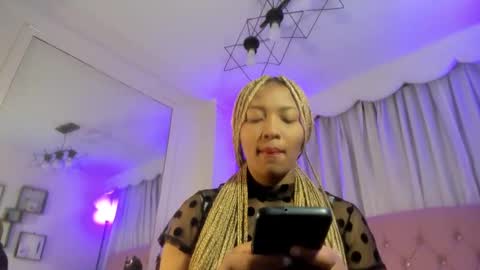 Lili online show from 10-12-25, 01:15