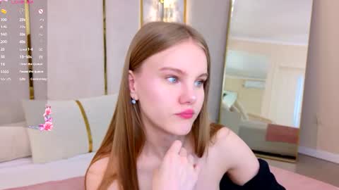 Snapshot of lili_lohan chatting on 06-11-26, 05:16 lili_lohan online show from 06-11-26, 05:16