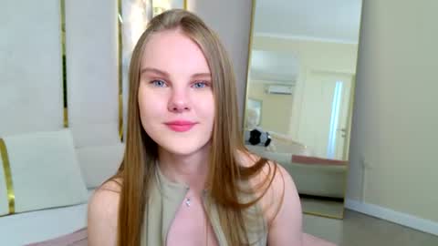 lili_lohan online show from 07-07-26, 07:23