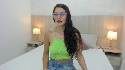 Lili Morales online show from 02-11-25, 11:10
