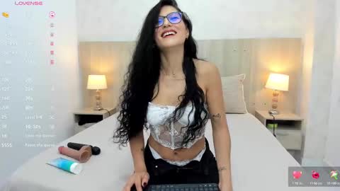 Lili Morales online show from 09-11-25, 07:25