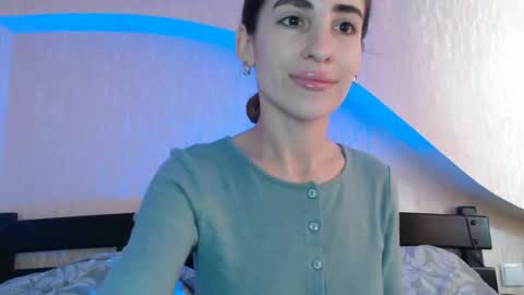 Lili online show from 02-04-26, 07:58