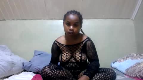 Snapshot of liliahsexie chatting on 05-20-26, 02:40 liliah online show from 05-20-26, 02:40
