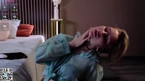 Lilian online show from 02-25-26, 01:26