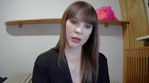 Lili online show from 02-06-26, 07:17