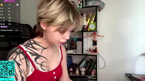 Lilian online show from 05-12-26, 07:16