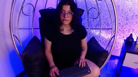  Lili  online show from 01-10-26, 04:03